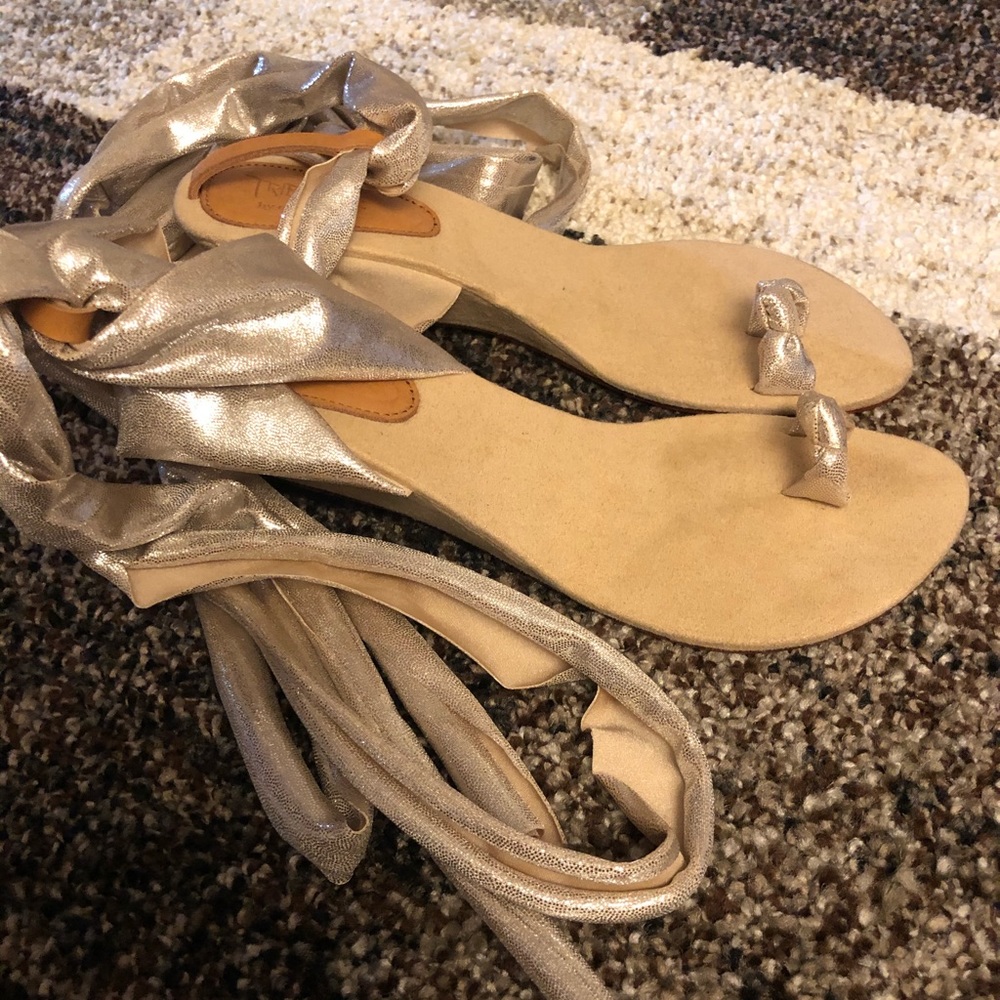 tribal E sandals